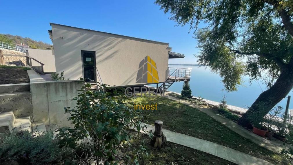 ZEMPLÍNSKA ŠÍRAVA - bungalov pri vodnej ploche na predaj PREDANÉ