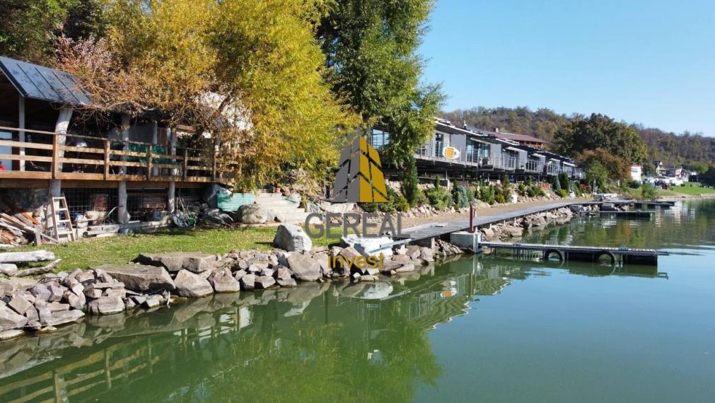 ZEMPLÍNSKA ŠÍRAVA - bungalov pri vodnej ploche na predaj PREDANÉ