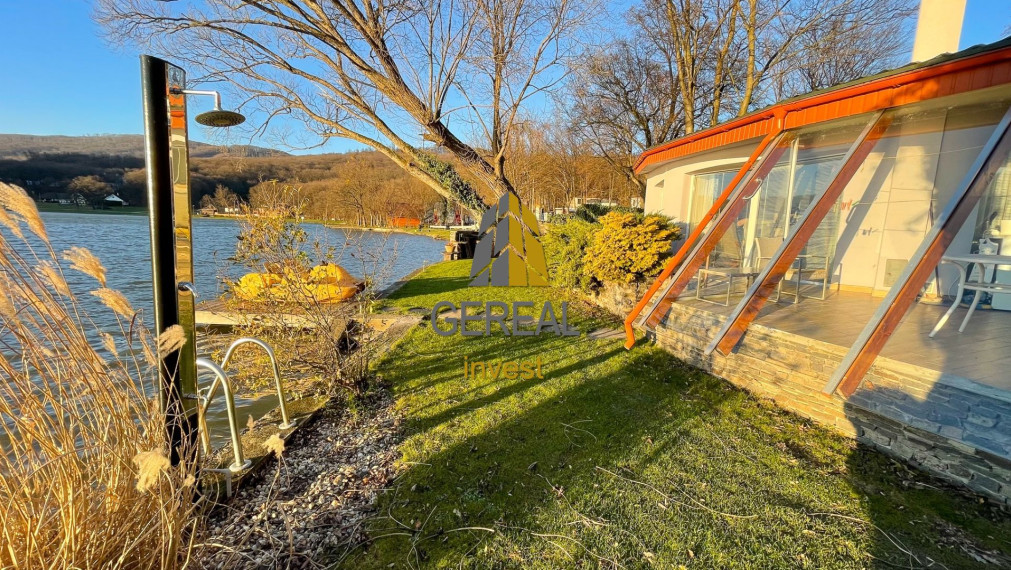 VINNÉ JAZERO - krásna chata pri vode PREDANÉ