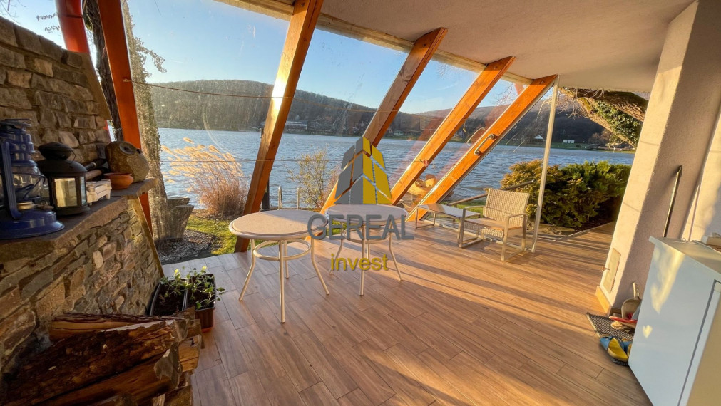 VINNÉ JAZERO - krásna chata pri vode PREDANÉ