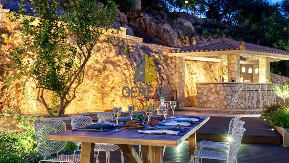 Úžasné Vily alebo pozemky na ZAKYTHOSE na predaj