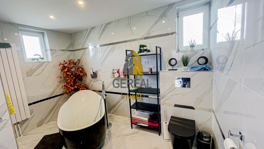 Rodinný dom na predaj | SEČOVCE | luxusná komplená rekonštrukcia | Realitná kancelária Bývajte s Nami