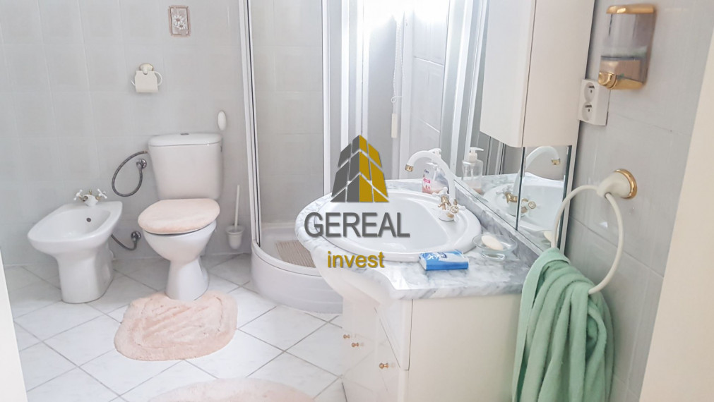 MICHALOVCE - na predaj obchodná nehnuteľnosť v centre