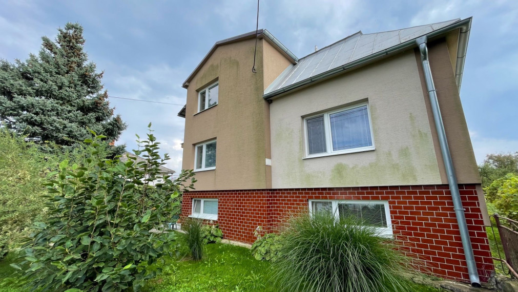 PREDANÝ | Na predaj rodinný dom | Nacina Ves | tichá ulica | Realitná kancelária Bývajte s Nami