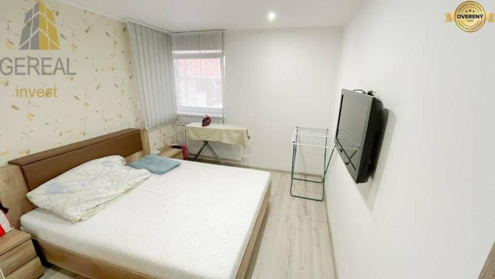 ZNÍŽENÁ CENA! | Na predaj rodinný dom | TREBIŠOV | moderná rekonštrukcia | Realitná kancelária Bývajte s nami!