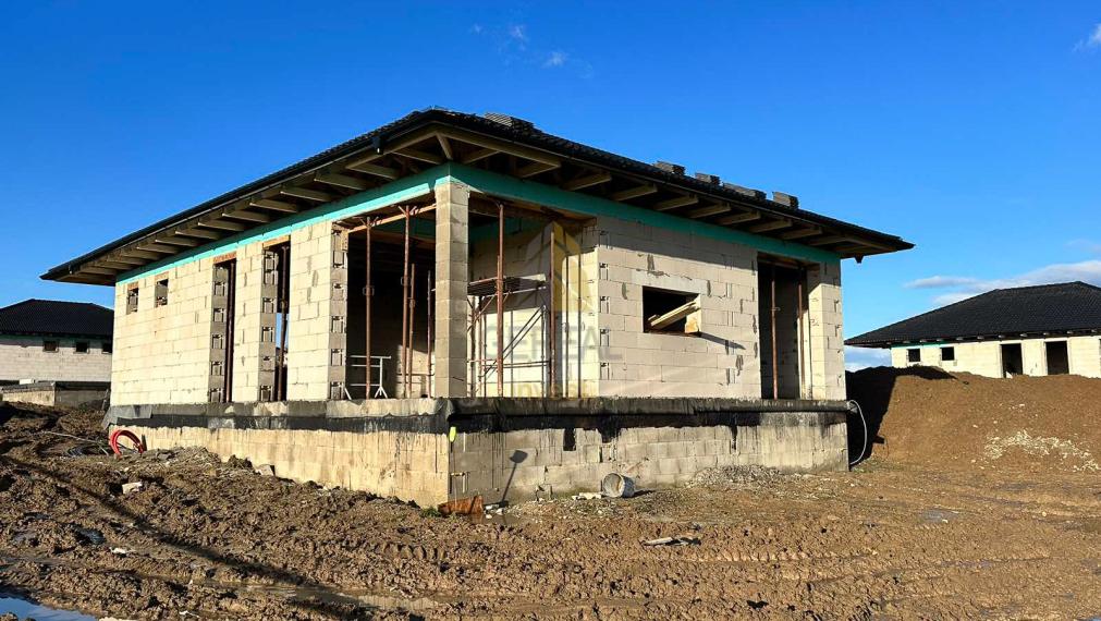 Predaj novostavba Bungalovu iba 8km od Michaloviec | Realitná kancelária Bývajte s NAMI !