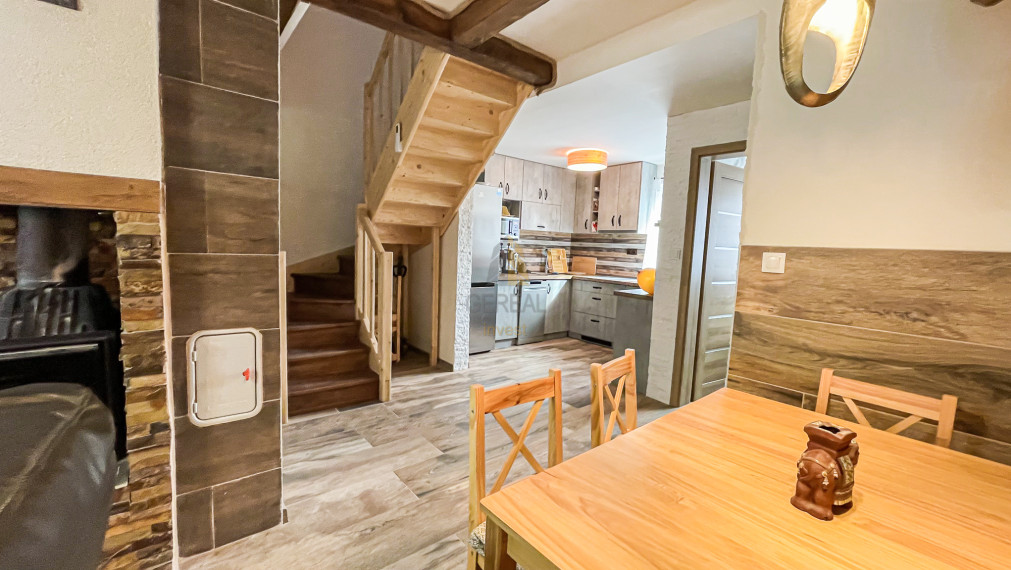 ZNÍŽENÁ CENA! | Na predaj Chata pri Vinnom jazere | Bonus Jacuzzi vírivka! | Realitná kancelária Bývajte s Nami