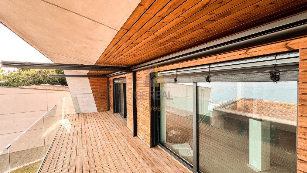 Luxusný Bungalov na brehu ZEMPLÍNSKEJ ŠÍRAVY | OCENENÝ TITULOM STAVBA ROKA! | Realitná kancelária Bývajte s Nami