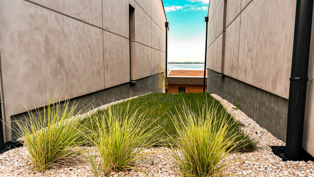 PREDANÝ luxusný dom so súkromnou plážou | ZEMPLÍNSKA ŠÍRAVA | Realitná kancelária Bývajte s NAMI