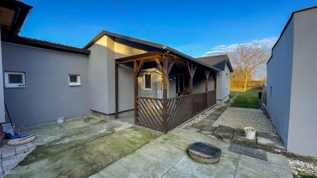 TREBIŠOV | 2 RODINNÉ DOMY na predaj! | Realitná kancelária Bývajte s Nami