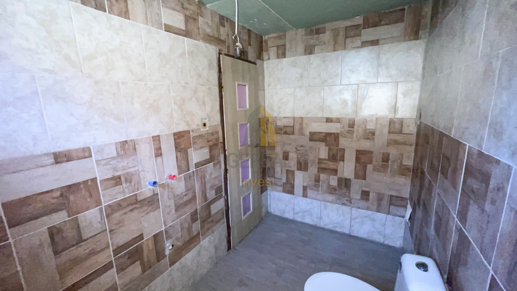 REZERVOVANÝ | Rodinný dom či chalupa s výnimočne veľkým pozemkom | Ostrov | Realitná kancelária Bývajte s NAMI!