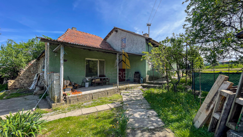 ZNÍŽENÁ CENA | Rodinný dom po čiastočnej rekonštrukcii na predaj | obec SIRNÍK | Realitná kancelária Bývajte s Nami!