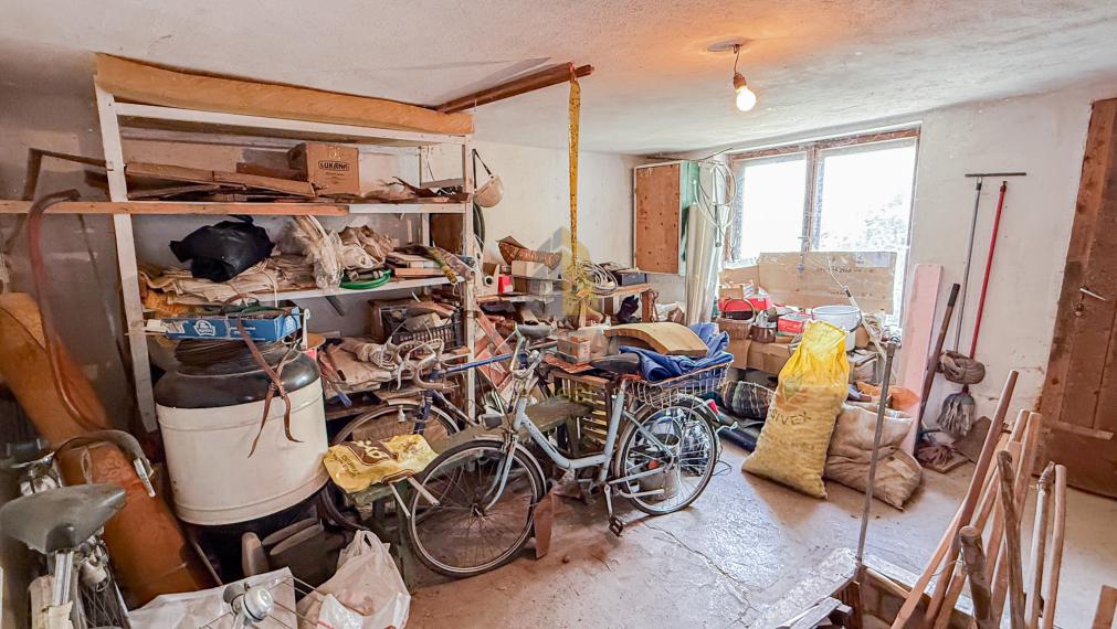 Rodinný dom v Strážskom na predaj | pekný pozemok, 6 izieb, garáž | Realitná kancelária Bývajte s NAMI!