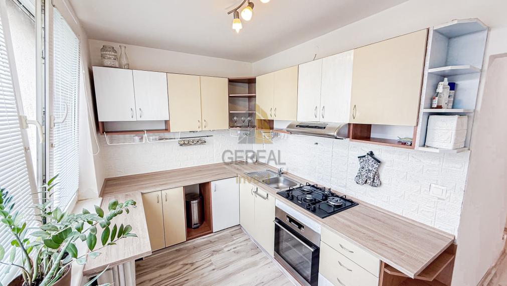 REZERVOVANÝ | Priestranný 4-izbový byt v srdci Michaloviec s výbornou polohou | Realitná kancelária Bývajte s NAMI!