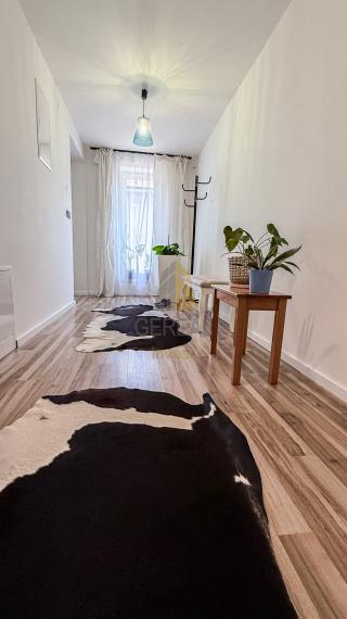 REZERVOVANÉ | Rodinný dom so štýlovou rekonštrukciou na predaj | STRETAVKA | Realitná kancelária Bývajte s Nami!