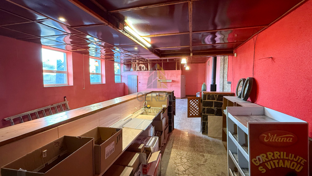 Polyfunkčný objekt s veľkým potenciálom na predaj | Lastomír, len pár minút od Michaloviec | Realitná kancelária Bývajte s NAMI