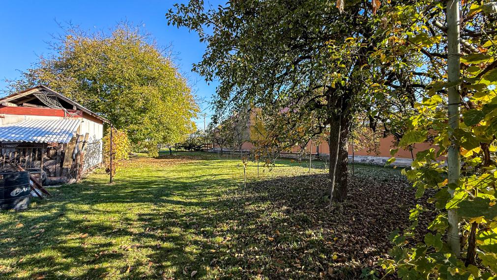 Pozemok na predaj | Pusté Čemerné (2 393 m²) | Exkluzívne v ponuke Realitnej kancelárie Bývajte s Nami