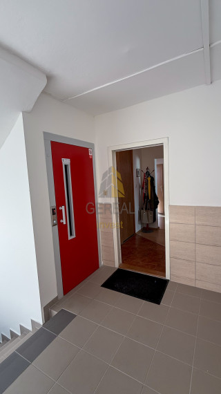 NA PREDAJ | Priestorný 4-izbový byt s loggiou a dvoma WC v top lokalite Michaloviec | Realitná kancelária Bývajte s Nami