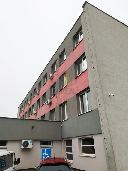 Prenájom kancelárskych a obchodných priestorov v Michalovciach | Realitná kancleária Bývajte s Nami
