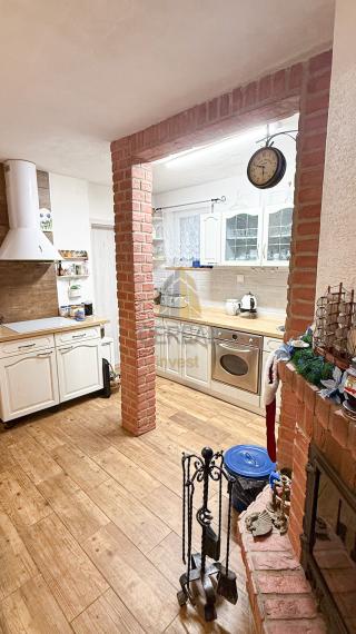 EXKLUZÍVNE | Kompletne zrekonštruovaná chata na Medvedej hore | Zemplínska šírava | Realitná kancelária Bývajte s Nami