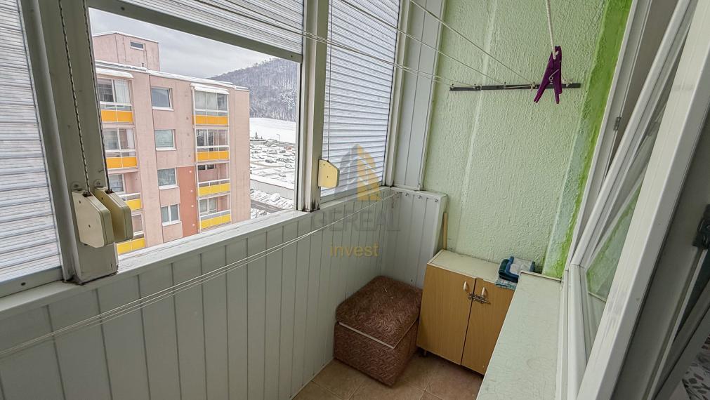 Predaj | Priestranný 3-izbový byt s balkónom | Humenné, Pod Sokolejom | Bývajte s NAMI