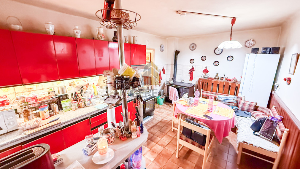 EXKLUZÍVNE | Rodinný dom s veľkorysým pozemkom v blízkosti centra Humenného | Bývajte s Nami