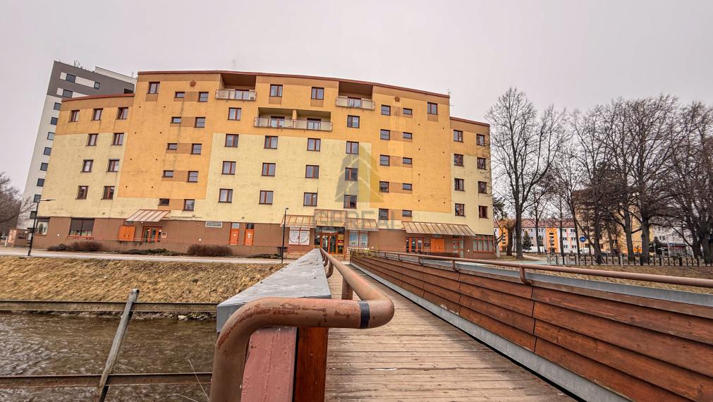 EXKLUZÍVNE | Štýlová garzónka s výhľadom na Tatry – Poprad, centrum | Bývajte s Nami