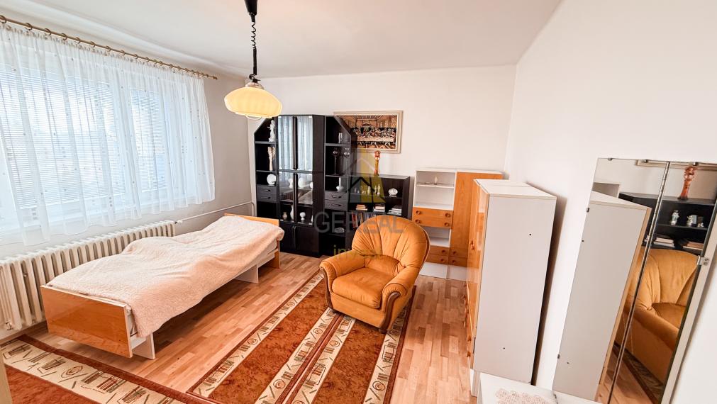 EXKLUZÍVNE |  Priestranný rodinný dom s veľkorysým pozemkom v Michalovciach | Bývajte s Nami