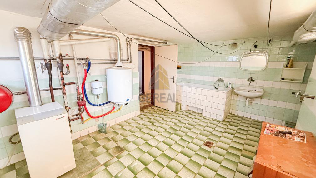 EXKLUZÍVNE |  Priestranný rodinný dom s veľkorysým pozemkom v Michalovciach | Bývajte s Nami