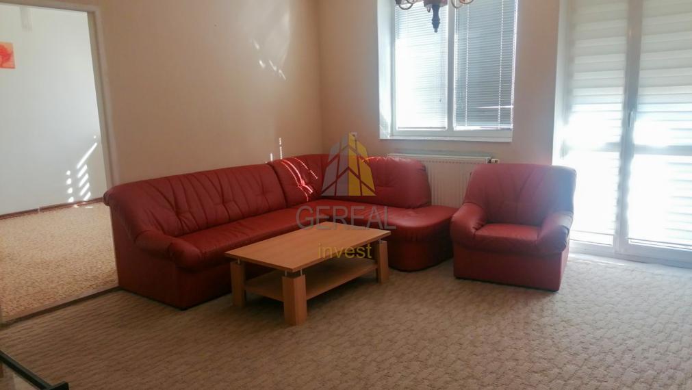 EXKLUZÍVNE: Priestranný 3-izbový byt v srdci Michaloviec na prenájom