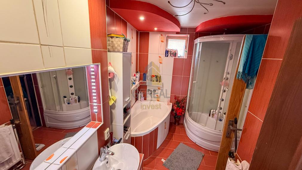 Kompletne zrekonštruovaný rodinný dom s podnikateľským objektom v obci Hraň | BÝVAJTE s nami