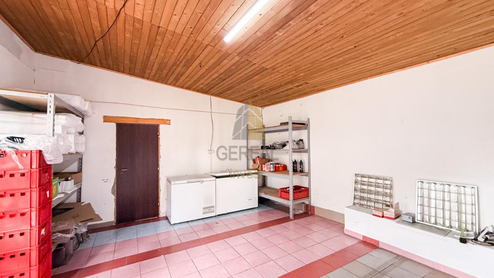 Kompletne zrekonštruovaný rodinný dom s podnikateľským objektom v obci Hraň | BÝVAJTE s nami