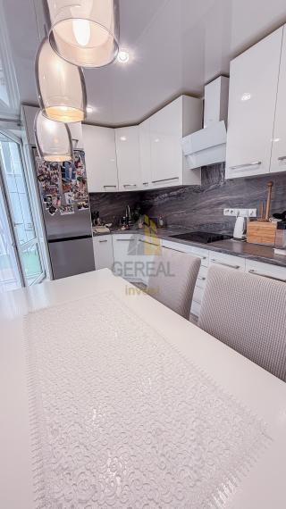 Kompletne zrekonštruovaný rodinný dom s podnikateľským objektom v obci Hraň | BÝVAJTE s nami