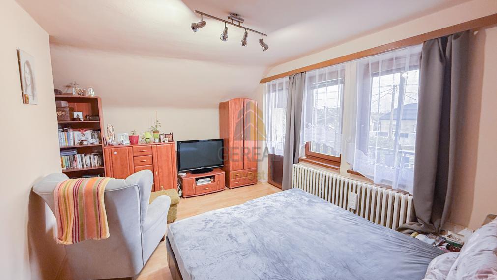 Predaj | Priestranný rodinný dom v obci Hraň | BÝVAJTE s nami