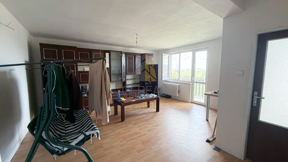 PREDAJ | Priestranný 6-izbový rodinný dom na rozsiahlom pozemku v obci Veľaty | Bývajte s nami