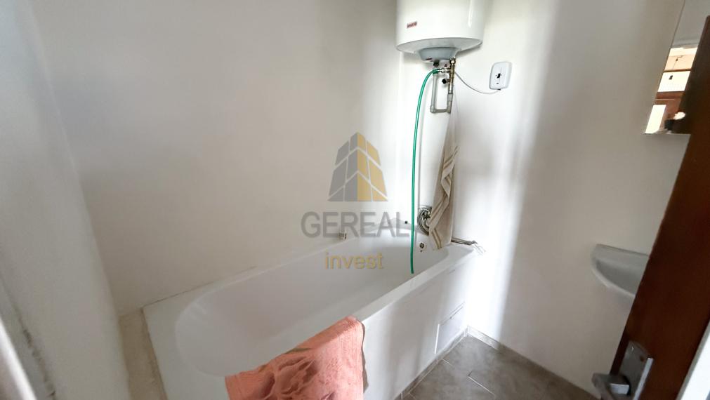 PREDAJ | Priestranný 6-izbový rodinný dom na rozsiahlom pozemku v obci Veľaty | Bývajte s nami