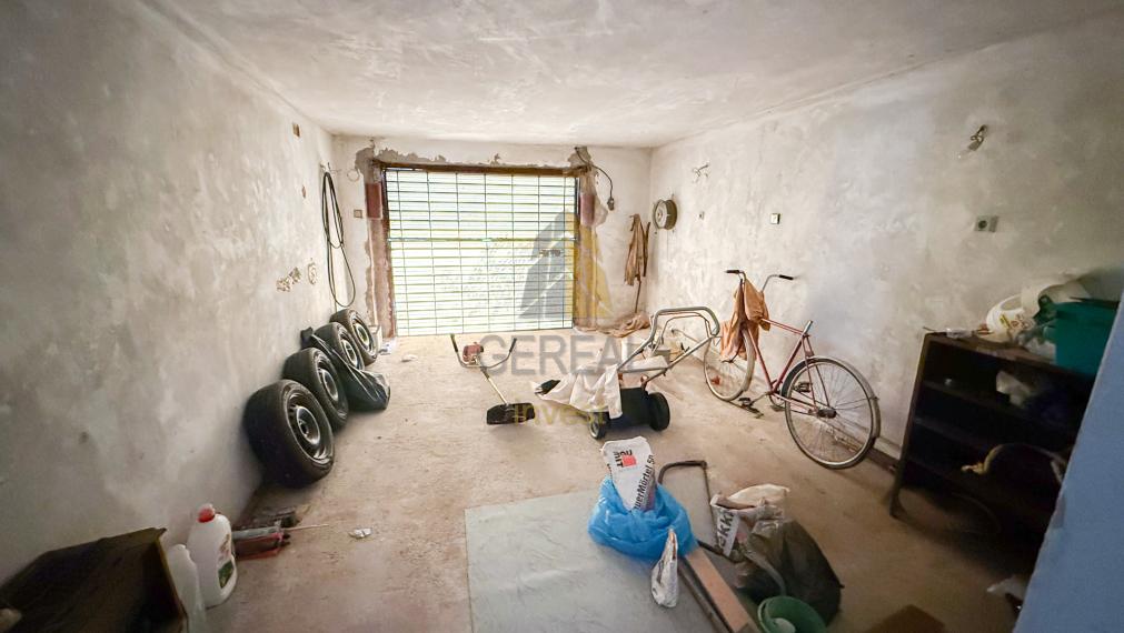 PREDAJ | Priestranný 6-izbový rodinný dom na rozsiahlom pozemku v obci Veľaty | Bývajte s nami