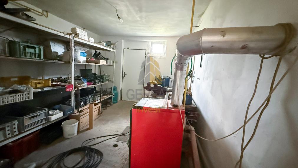 PREDAJ | Priestranný 6-izbový rodinný dom na rozsiahlom pozemku v obci Veľaty | Bývajte s nami