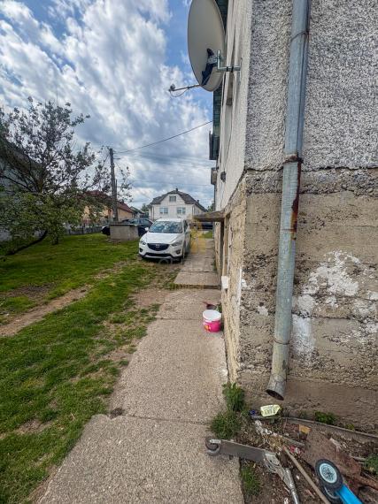 Na predaj | Priestranný rodinný dom s veľkým pozemkom v obci Hrčeľ | BÝVAJTE s nami