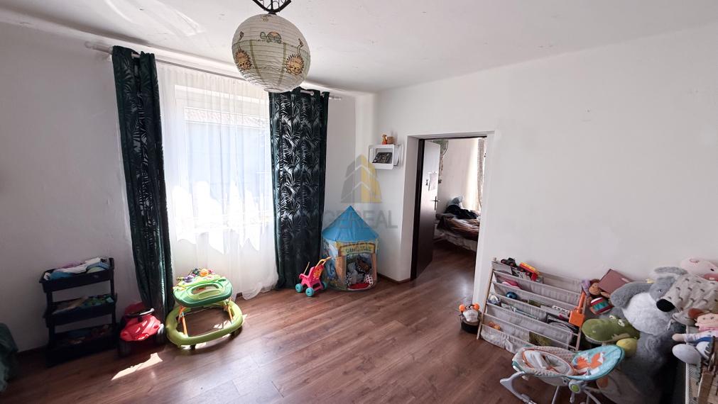 Čiastočne zrekonštruovaný rodinný dom s veľkým pozemkom v obci Vojčice