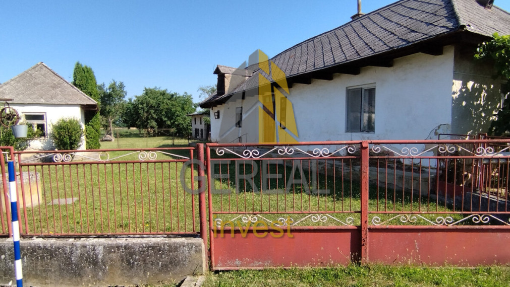 Vidiecky dom s pozemkom v obci Tušice