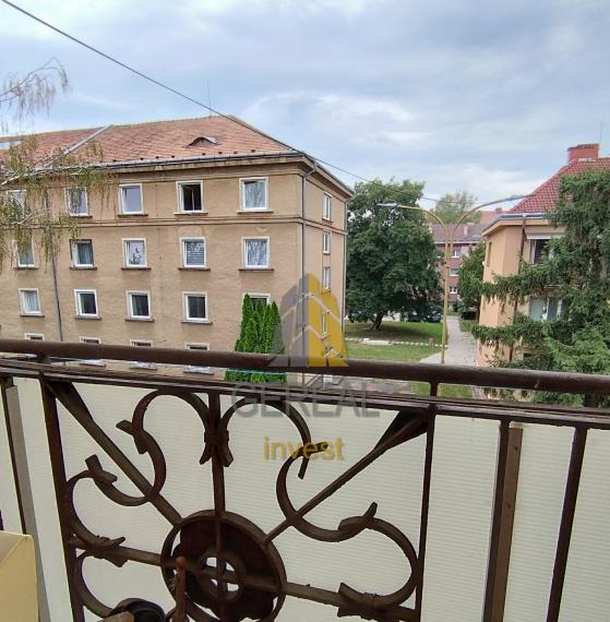 Priestranný 2-izbový byt s balkónom, centrum