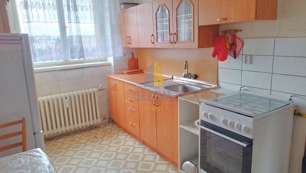 Priestranný 2-izbový byt s balkónom, centrum