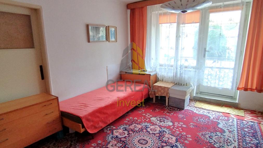 Priestranný 2-izbový byt s balkónom, centrum