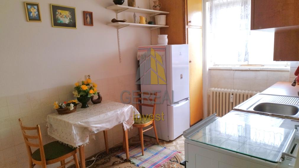 Priestranný 2-izbový byt s balkónom, centrum