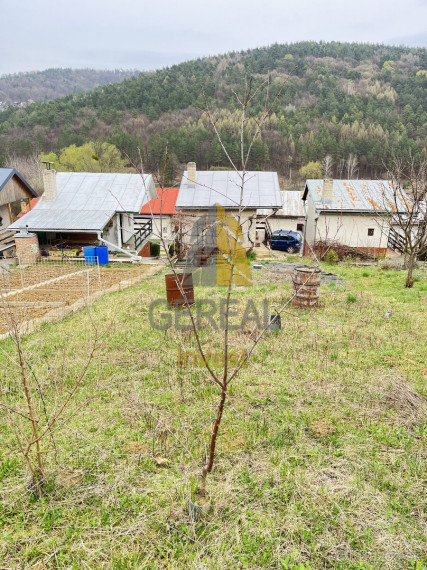 Záhrada s murovanou chatkou - Pokrok, Kudlovce HE