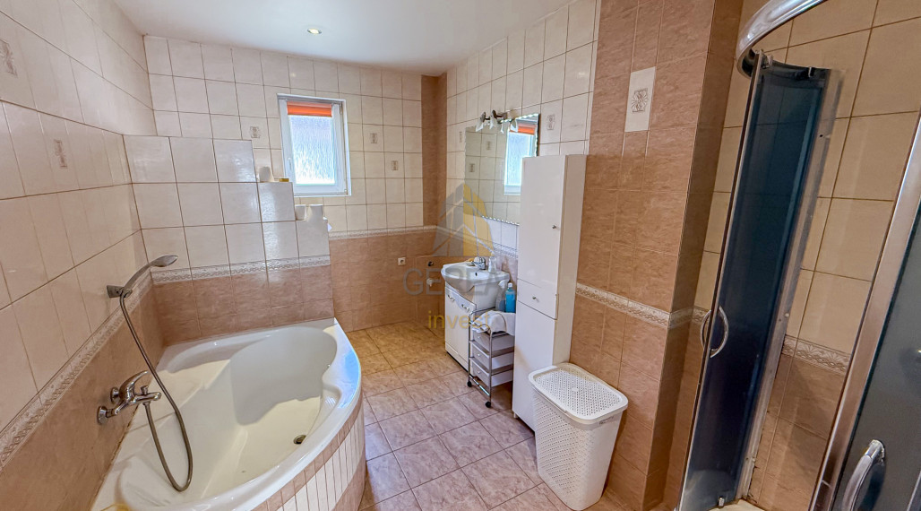 EXKLUZÍVNE iba u nás | Priestranný rodinný dom s pozemkom v Krásnovciach | Realitná kancelária Bývajte s NAMI!