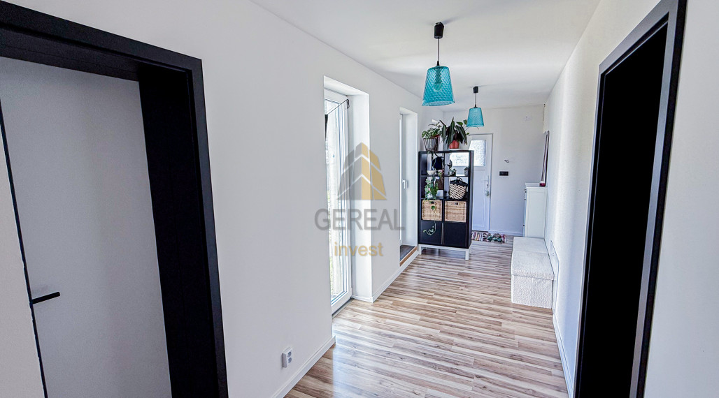 REZERVOVANÉ | Rodinný dom so štýlovou rekonštrukciou na predaj | STRETAVKA | Realitná kancelária Bývajte s Nami!