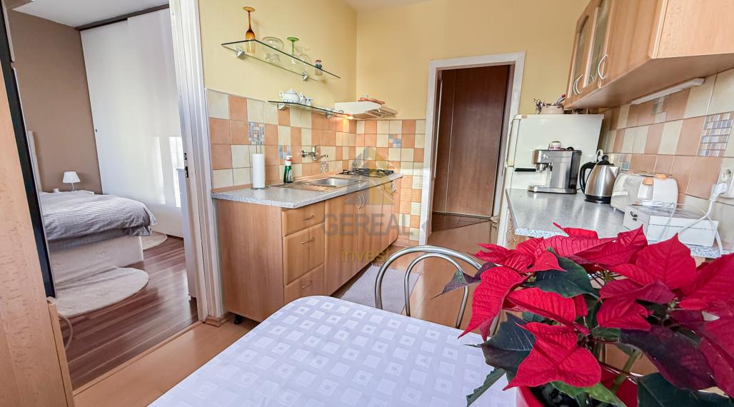 NA PREDAJ | Priestorný 4-izbový byt s loggiou a dvoma WC v top lokalite Michaloviec | Realitná kancelária Bývajte s Nami