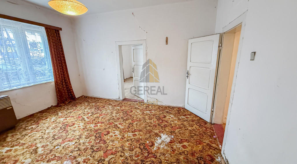 EXKLUZÍVNE | Rodinný dom s veľkým potenciálom v centre mesta Sobrance | RK Bývajte s Nami